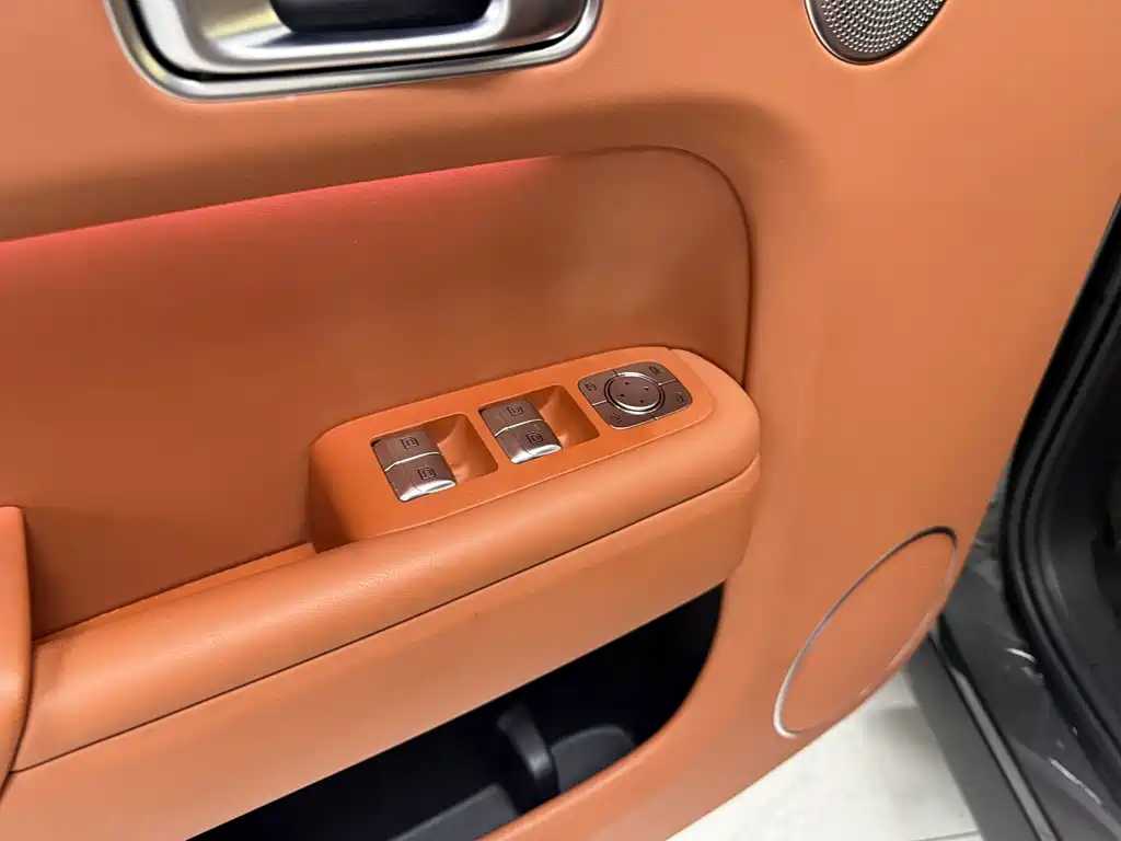 Li Auto Li L7 — миниатюра 10