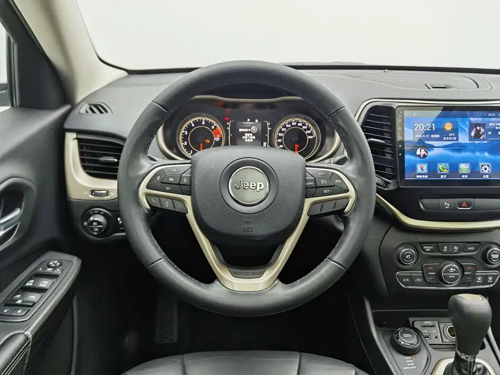 Jeep Cherokee — миниатюра 11
