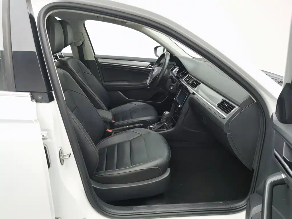 Volkswagen Bora — миниатюра 23