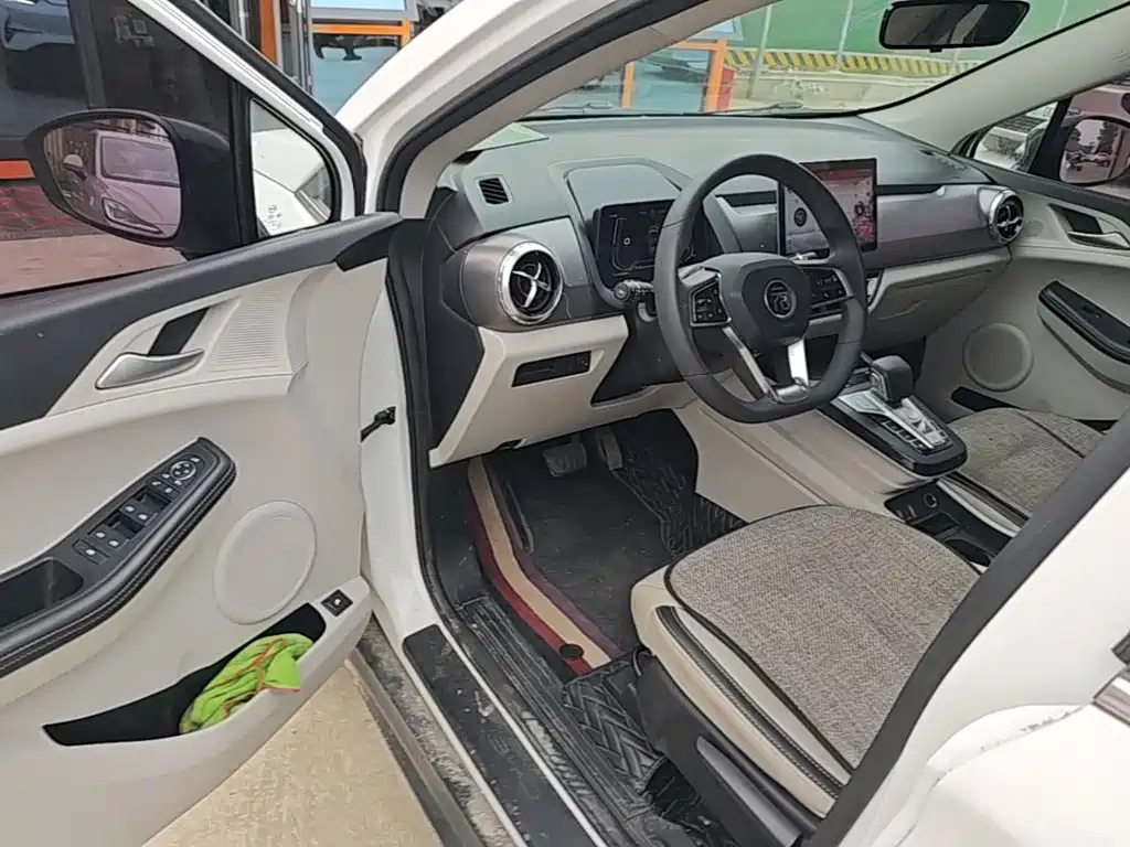 BYD Yuan Pro — миниатюра 16