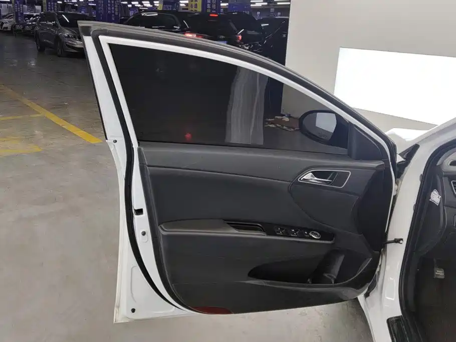 Hyundai Mistra — миниатюра 7
