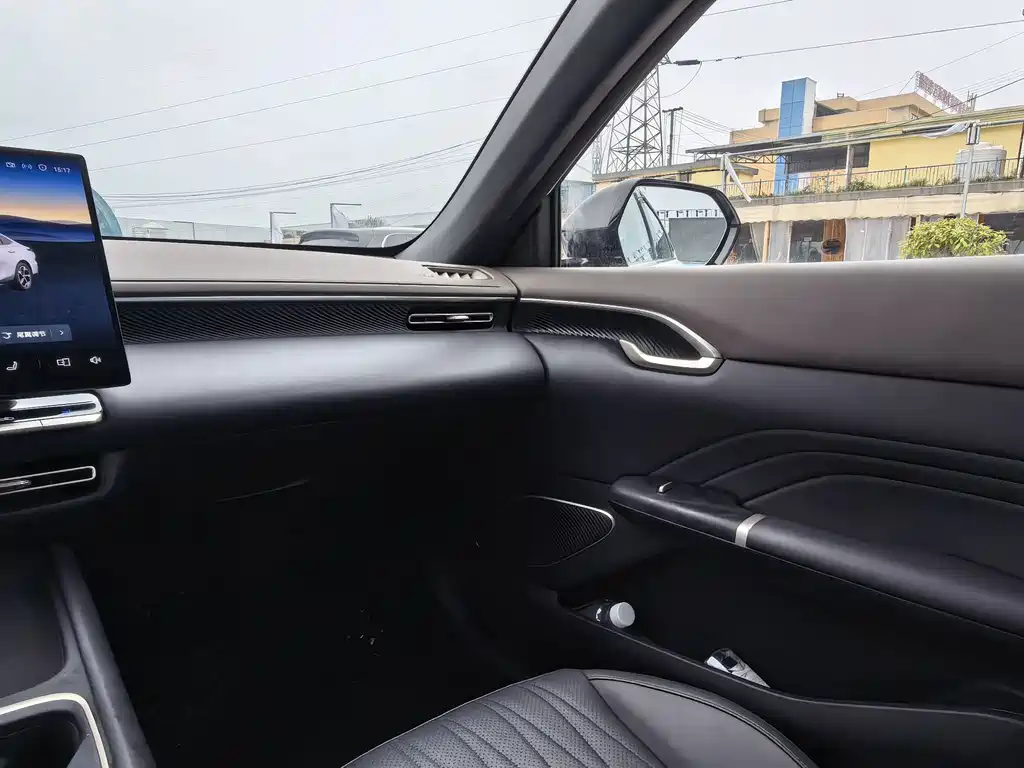 Changan Eado — миниатюра 8