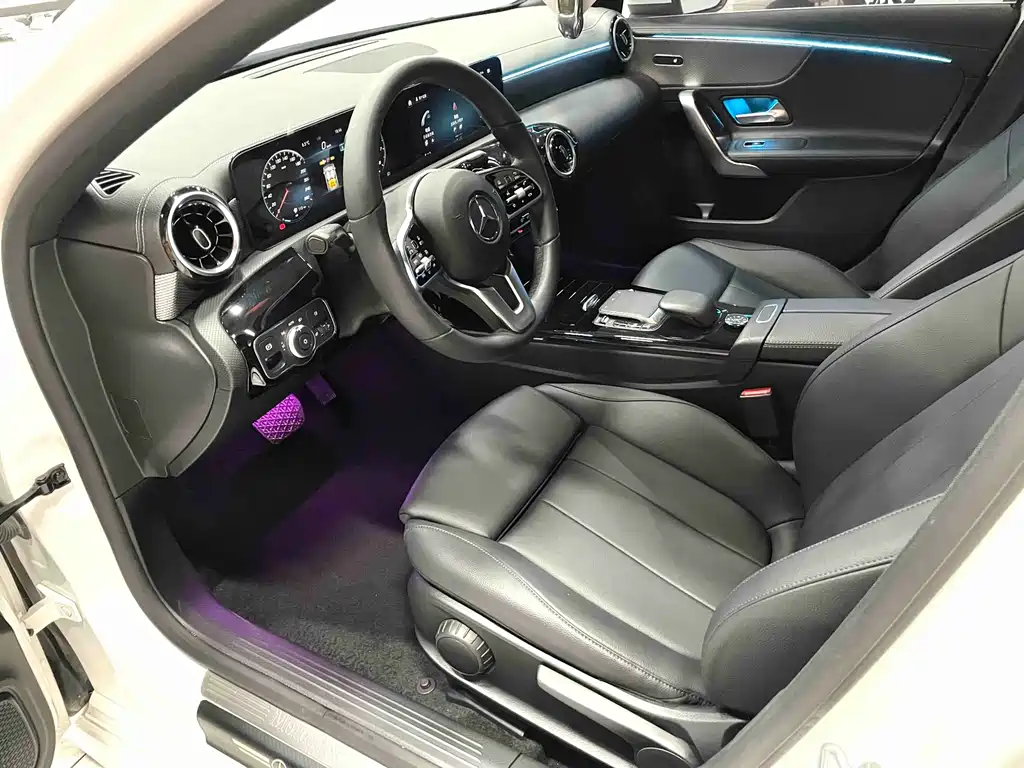 MERCEDES-BENZ A CLASS