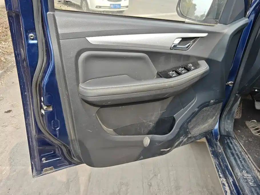 Isuzu RE-MAX Ruimai — миниатюра 7