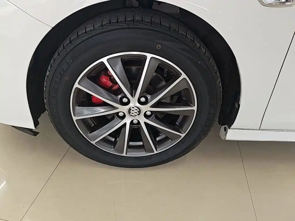 Buick Verano — миниатюра 23
