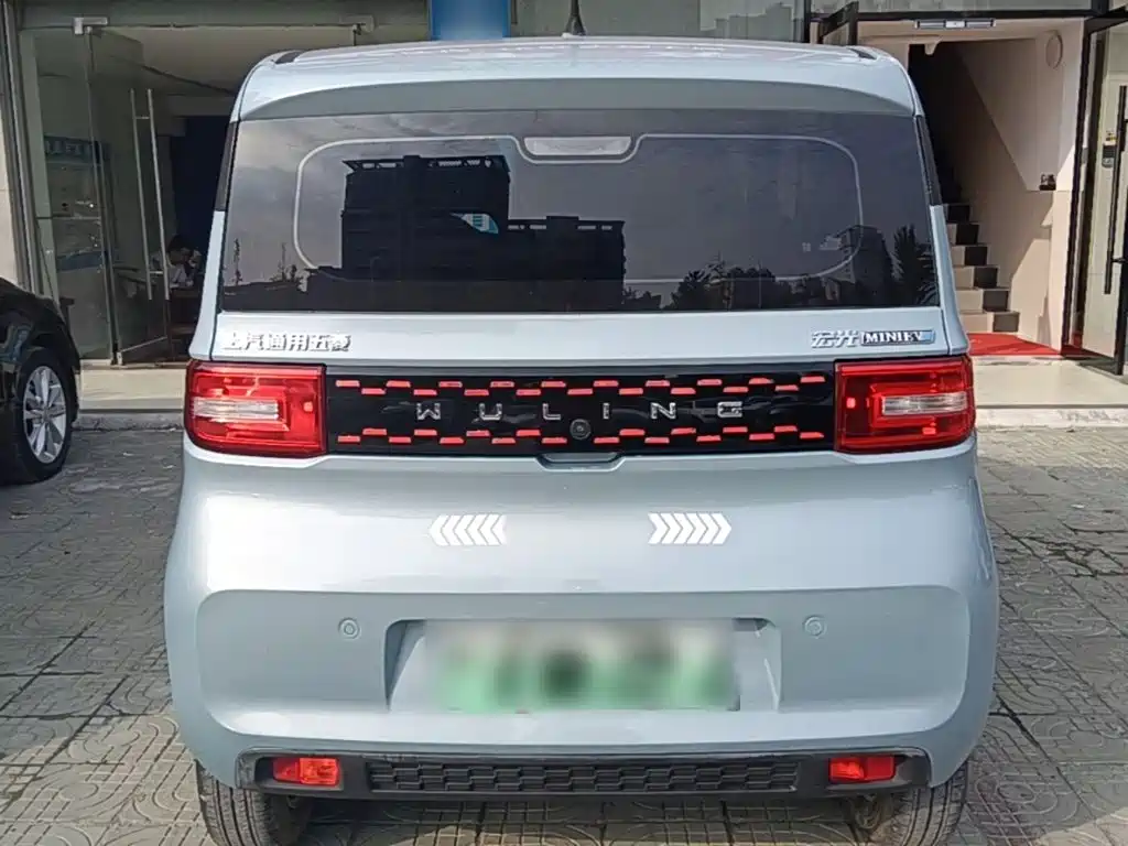 Wuling MINIEV — миниатюра 6