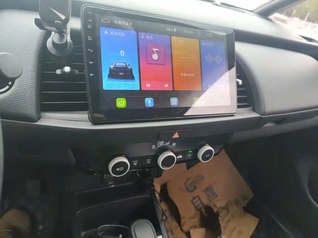 Honda Fit — миниатюра 9