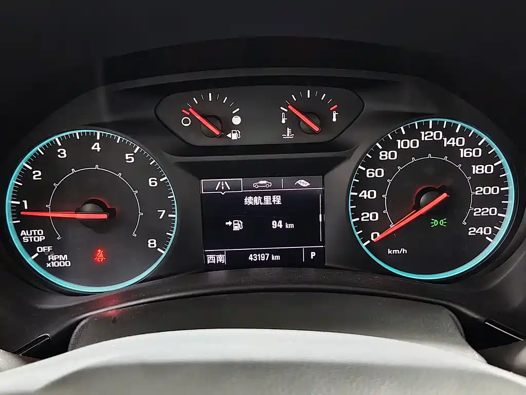 Chevrolet Equinox — миниатюра 13