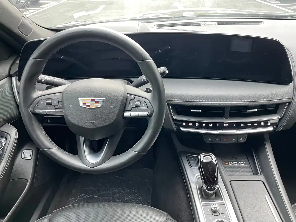 Cadillac CT5 — миниатюра 10