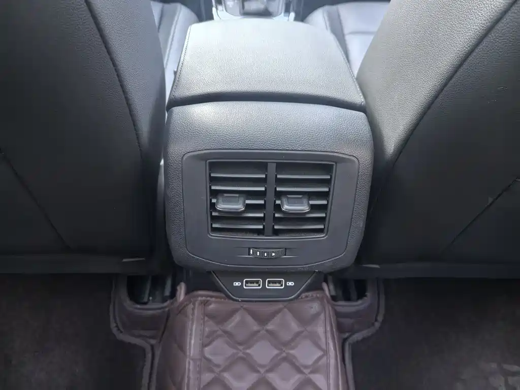 VOLKSWAGEN T ROC EXPLORING SONGS