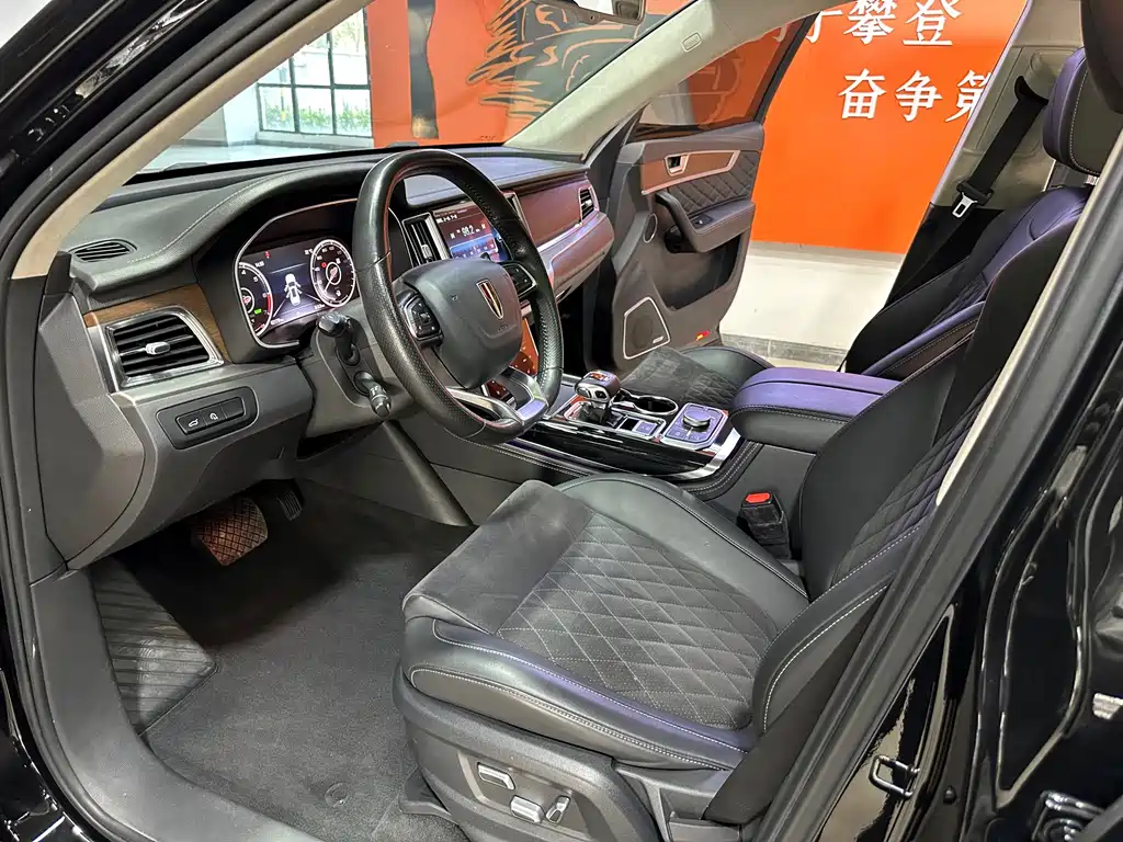Hongqi Hongqi HS7 — миниатюра 5