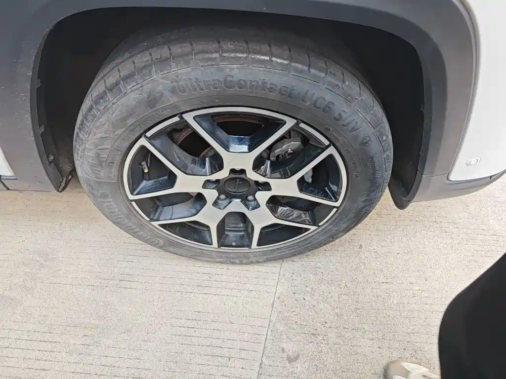 Jeep Grand Commander — миниатюра 24