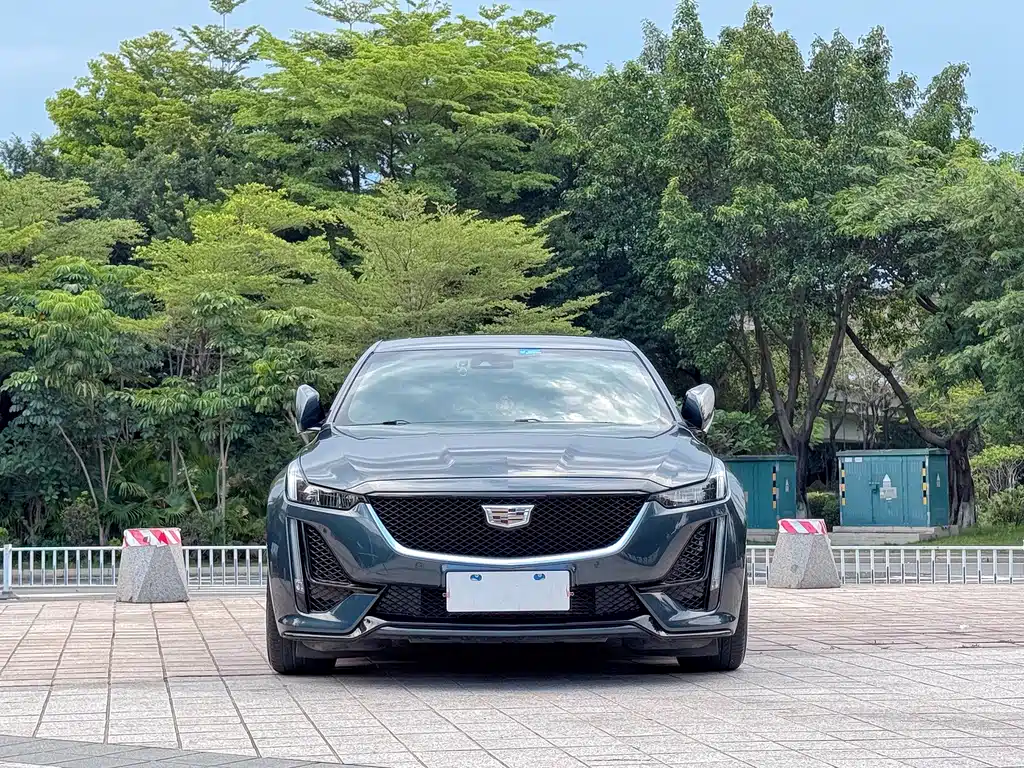 Cadillac CT5 28T Leading Sport Type, фото 2