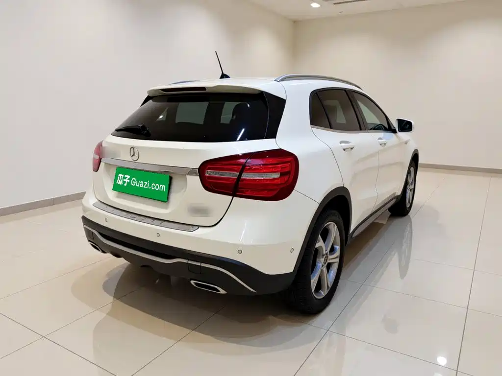 Mercedes-Benz GLA — миниатюра 6