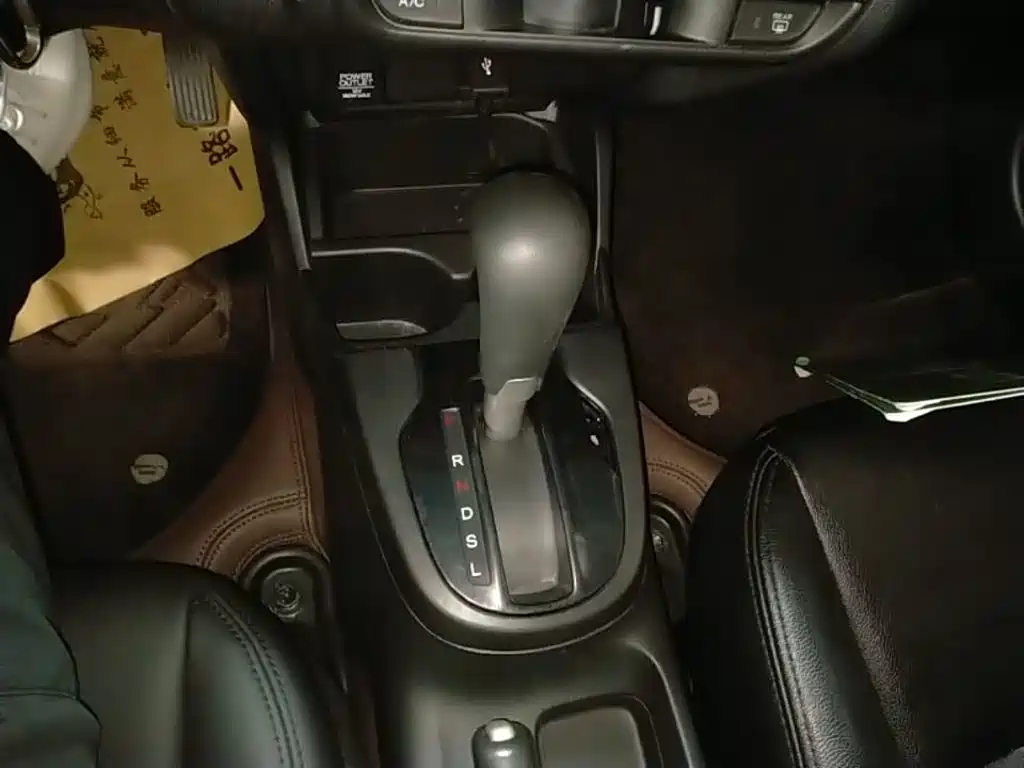 Honda Fit — миниатюра 14