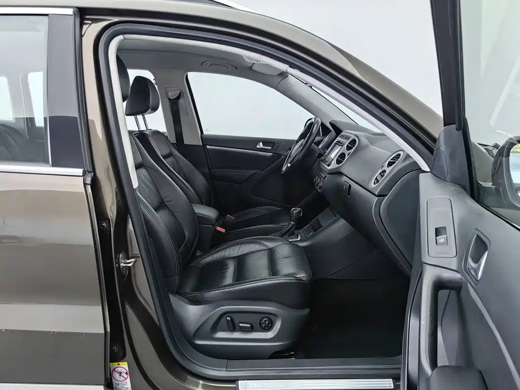 Volkswagen Tiguan — миниатюра 23