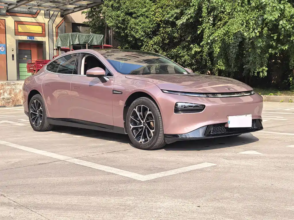 XPeng P7 — миниатюра 3