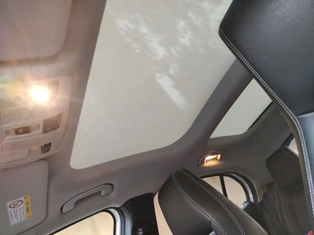 Mercedes-Benz GLA — миниатюра 19