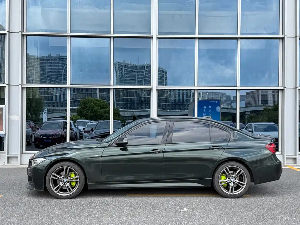 BMW 3 Series — миниатюра 3