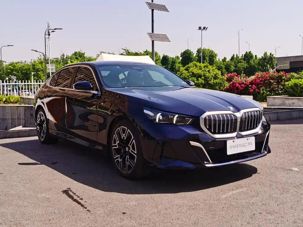 BMW 5 Series 2024