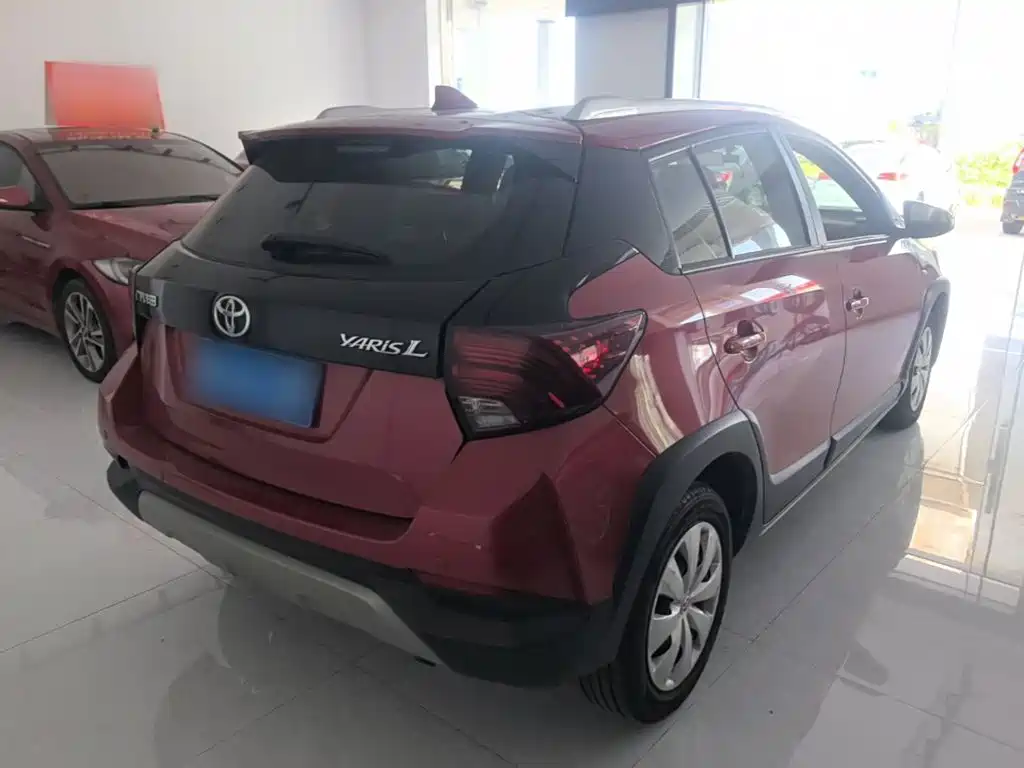 Toyota Yaris L — миниатюра 7