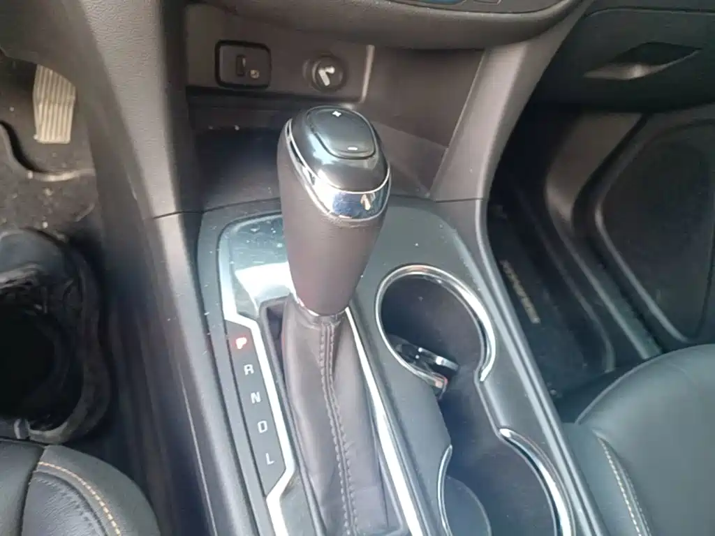 Chevrolet Equinox — миниатюра 14