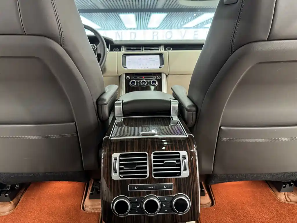 Land Rover Range Rover — миниатюра 14