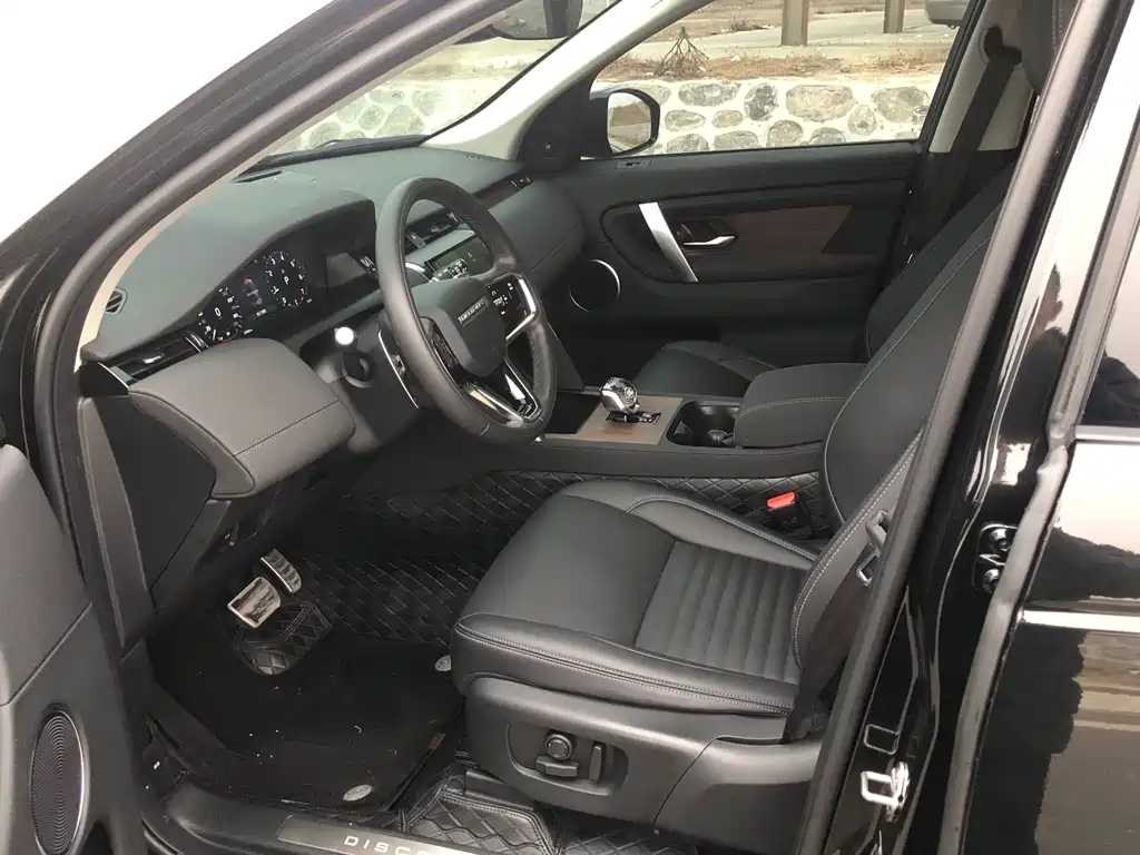 LAND ROVER DISCOVER SPORTS