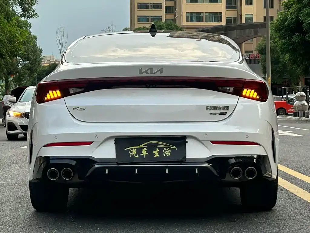 Kia K5 — миниатюра 5