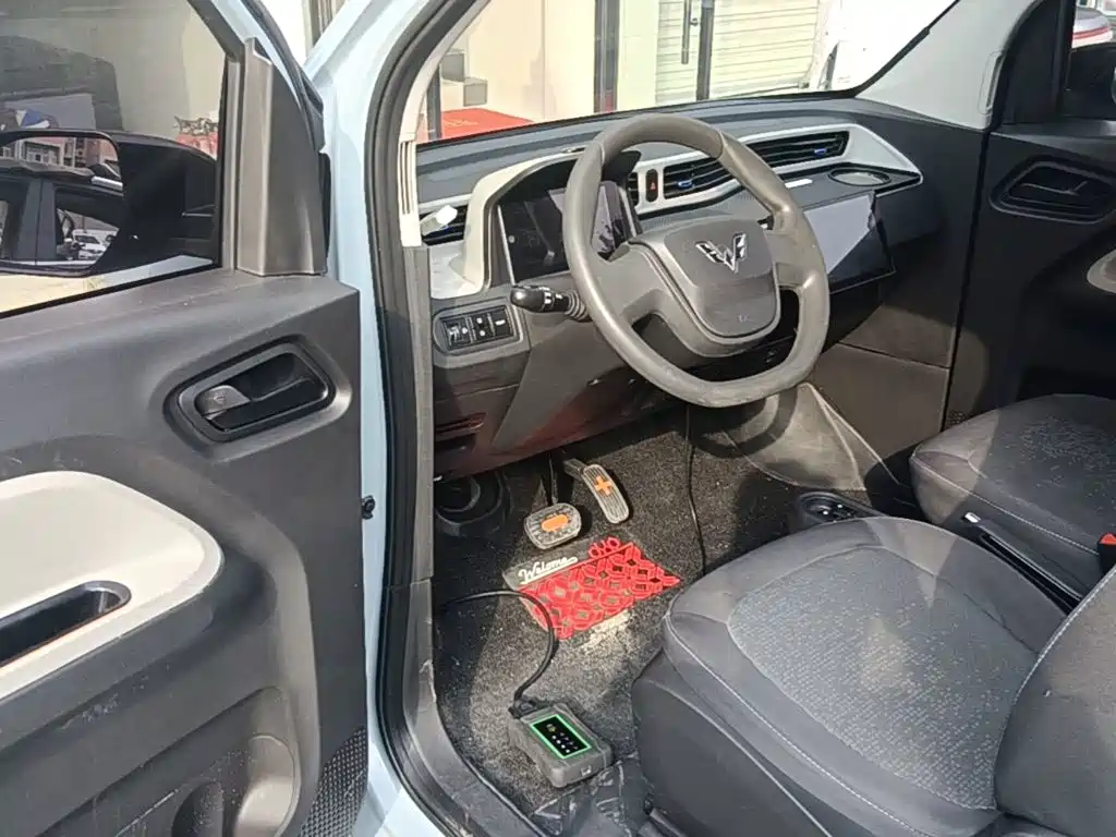 Wuling MINIEV — миниатюра 16