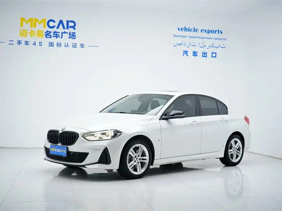 BMW 1 SERIES