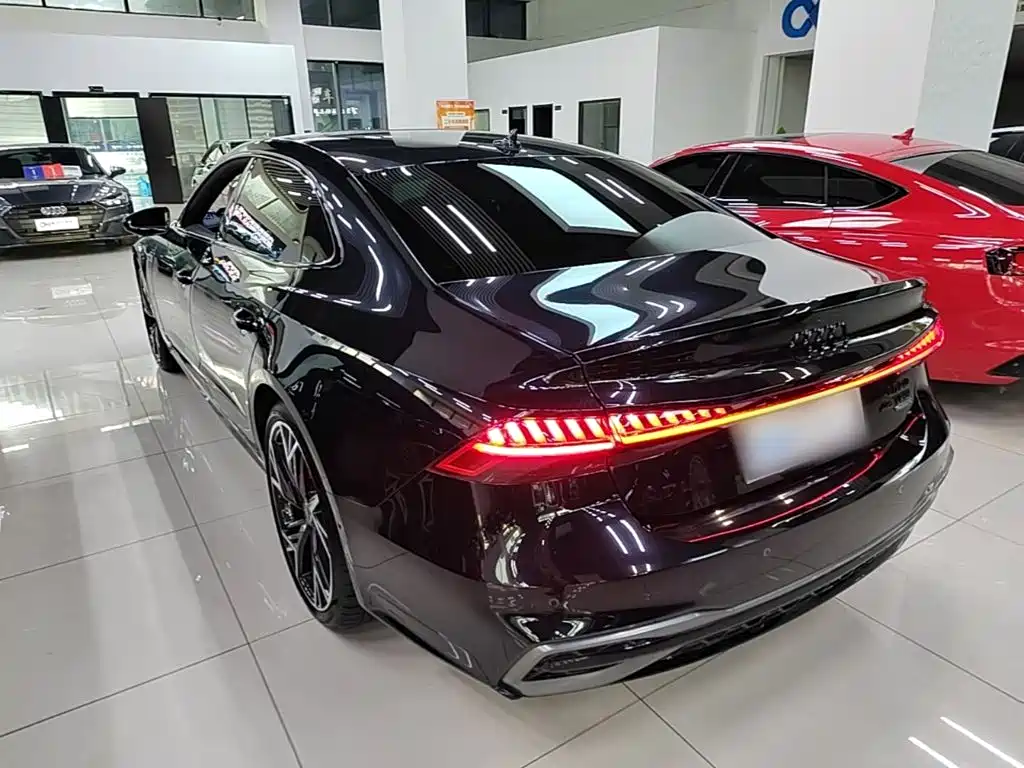 Audi A7L — миниатюра 5