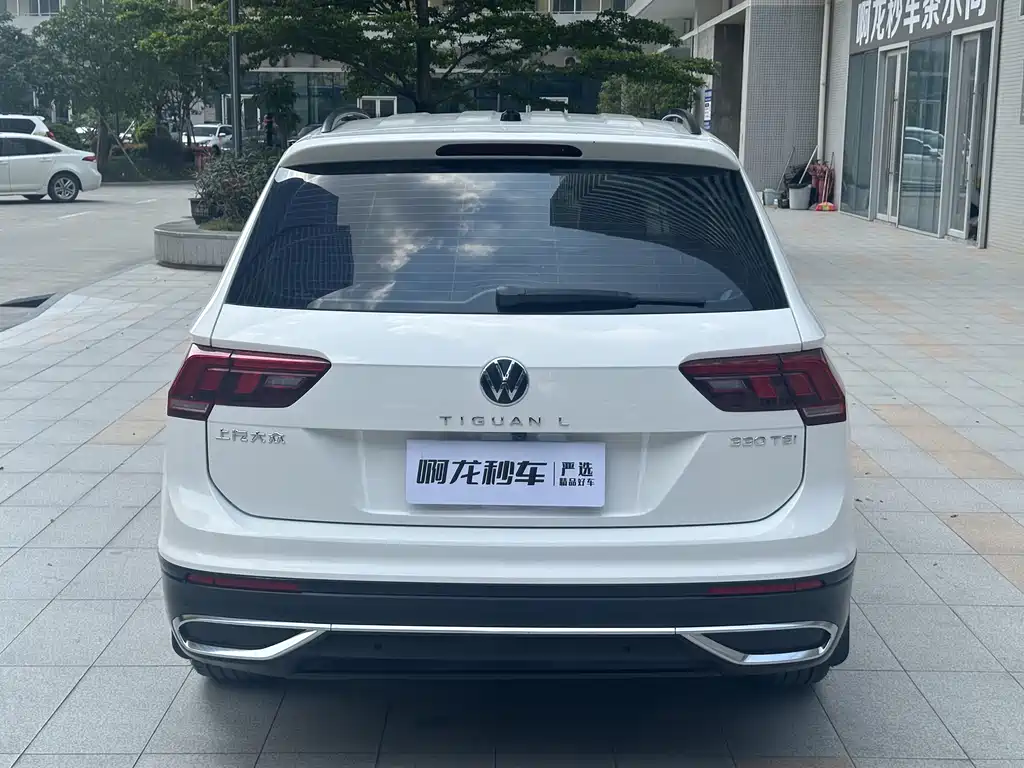 Volkswagen Tiguan L L 2022 330TSI AT