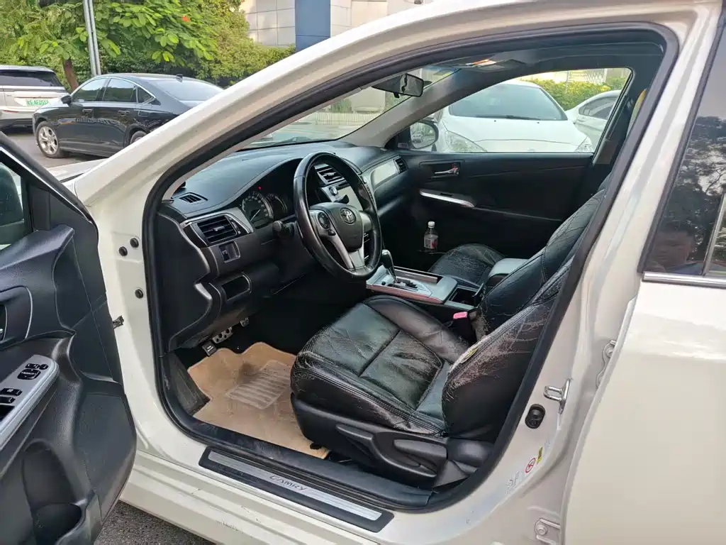 Cadillac XT4 — миниатюра 12