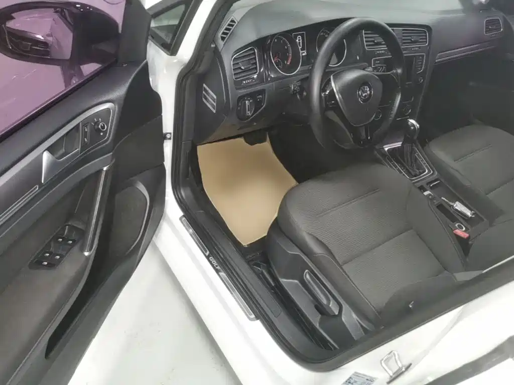 Volkswagen Golf — миниатюра 16