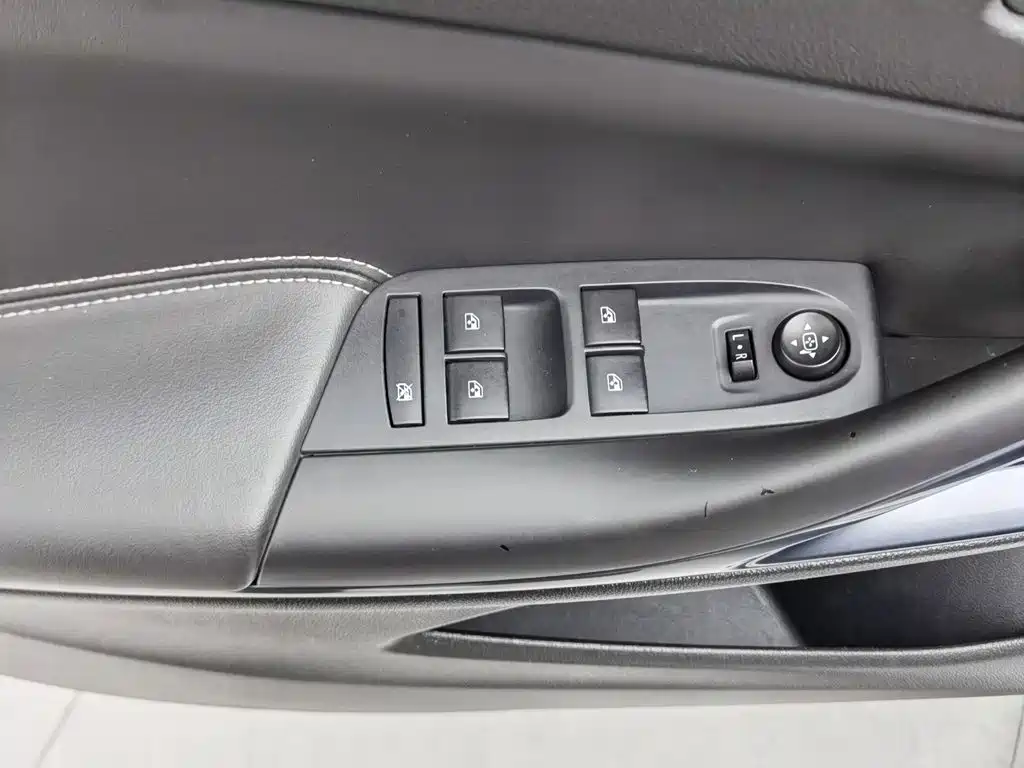 Buick Verano — миниатюра 9
