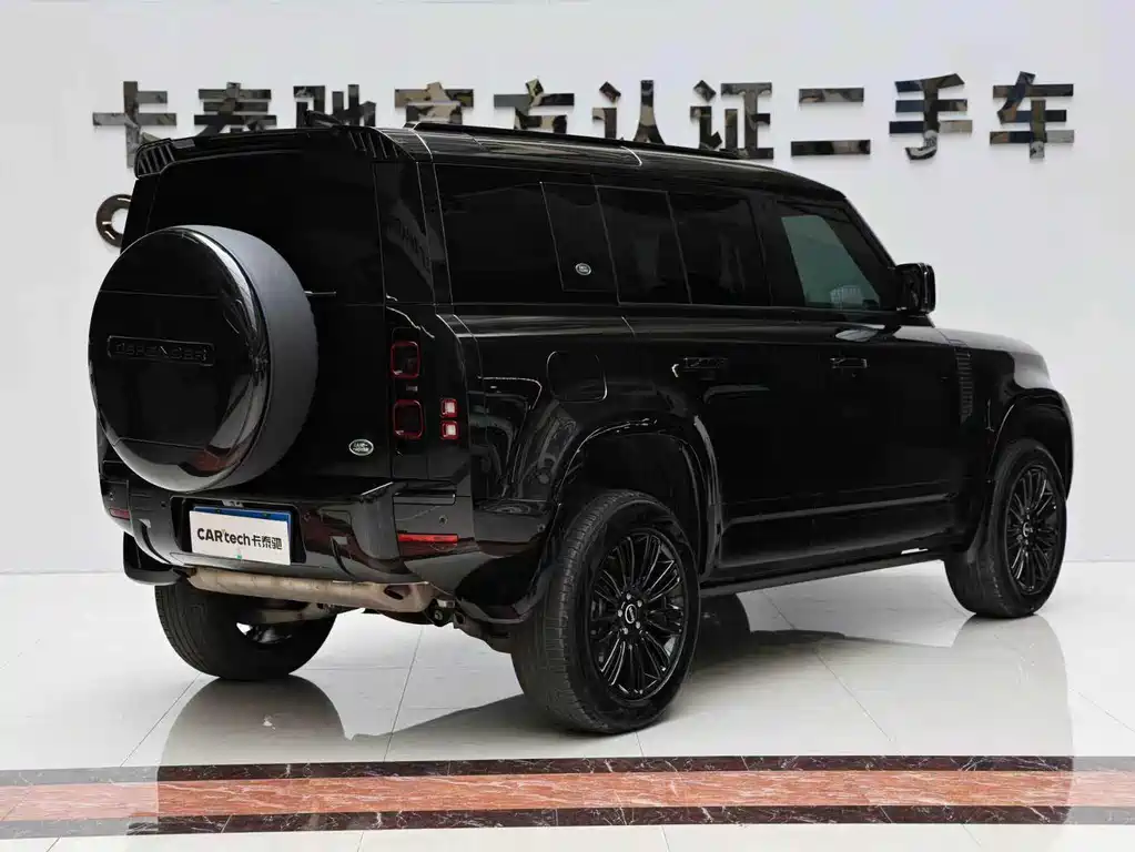 Land Rover Defender — миниатюра 11
