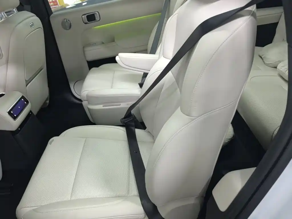 Li Auto Li L9 — миниатюра 17