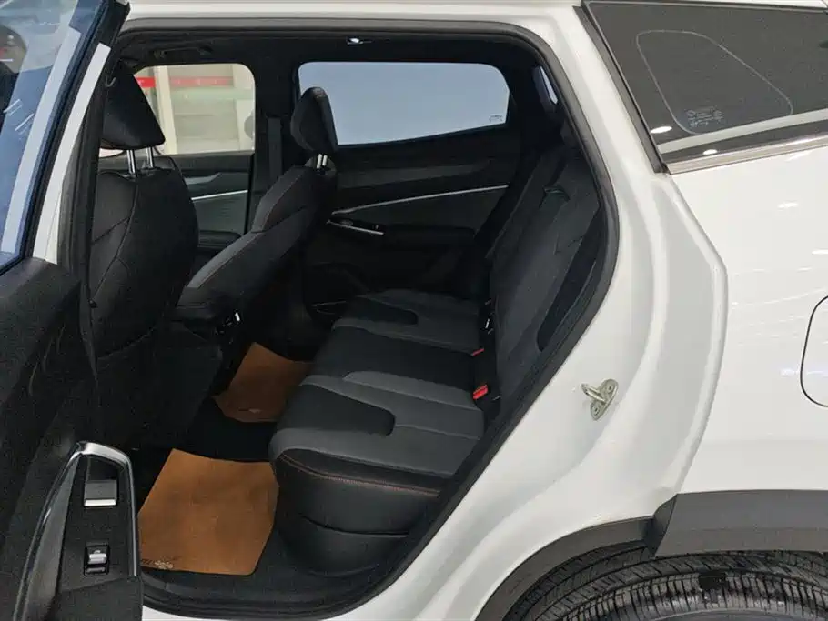 GEELY AUTOMOBILE BOYUE