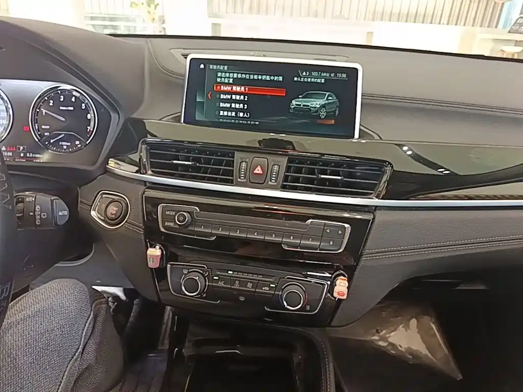 BMW X2 (Import) — миниатюра 18