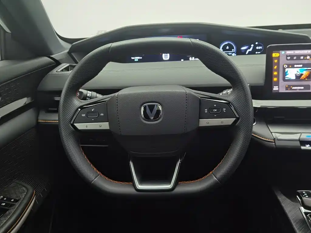 Changan UNI-V — миниатюра 11
