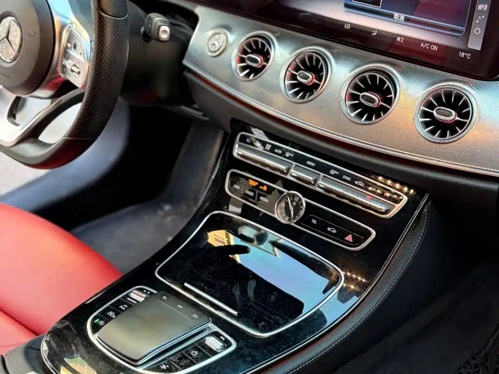 Mercedes-Benz E-Class (Import) — миниатюра 9