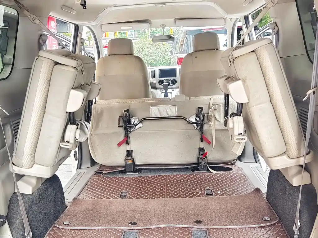 Nissan NV200 — миниатюра 13