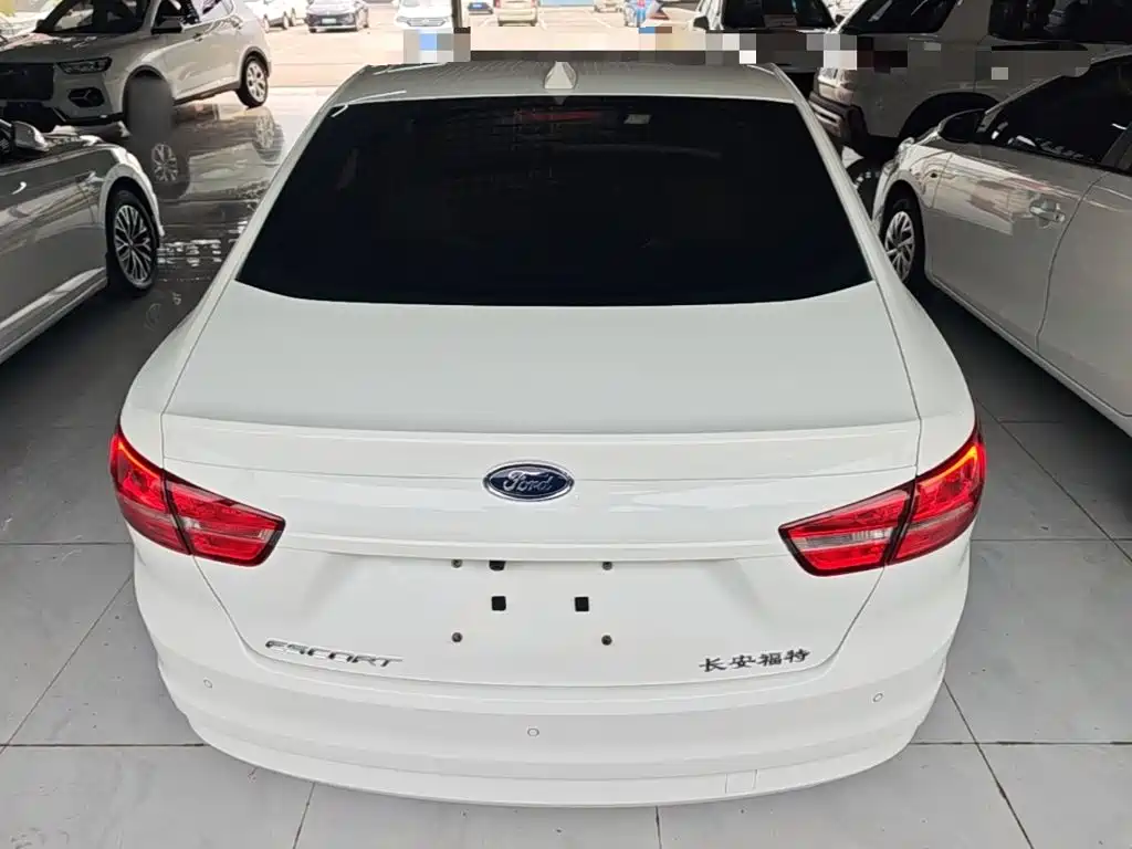 Ford Escort — миниатюра 6