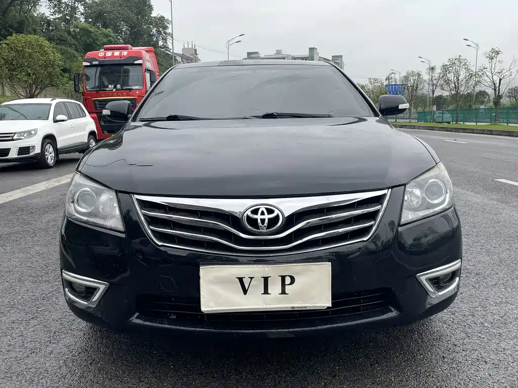 Toyota Camry — миниатюра 11