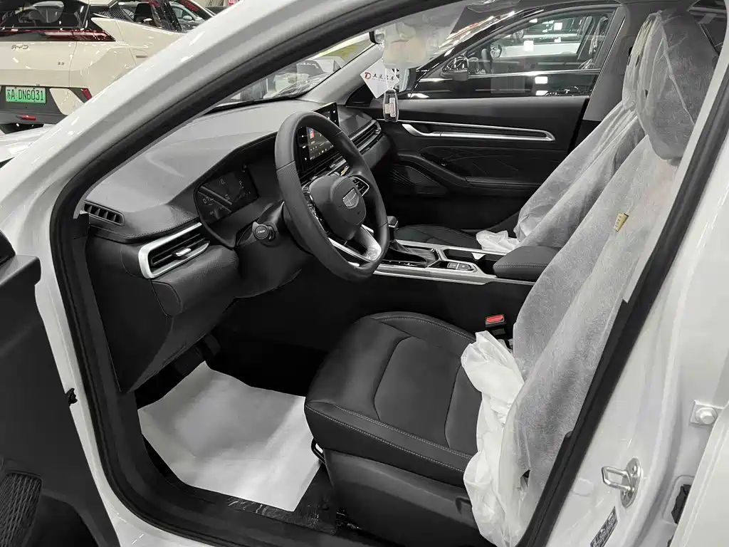 Geely Emgrand - фото 7