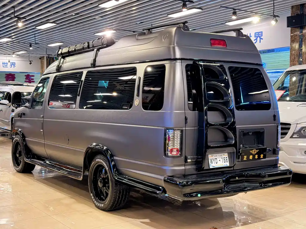 Ford E350 — миниатюра 5