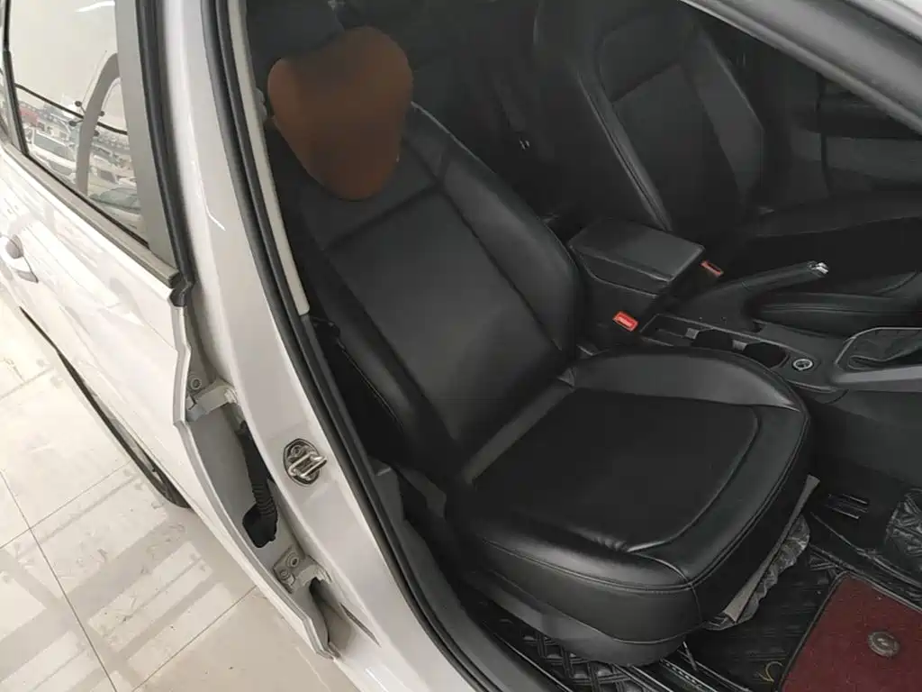 Volkswagen Polo — миниатюра 25