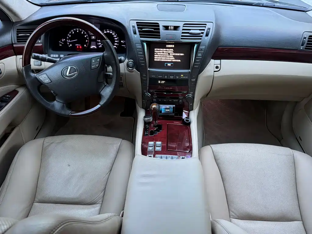 Lexus LS 2006 460L