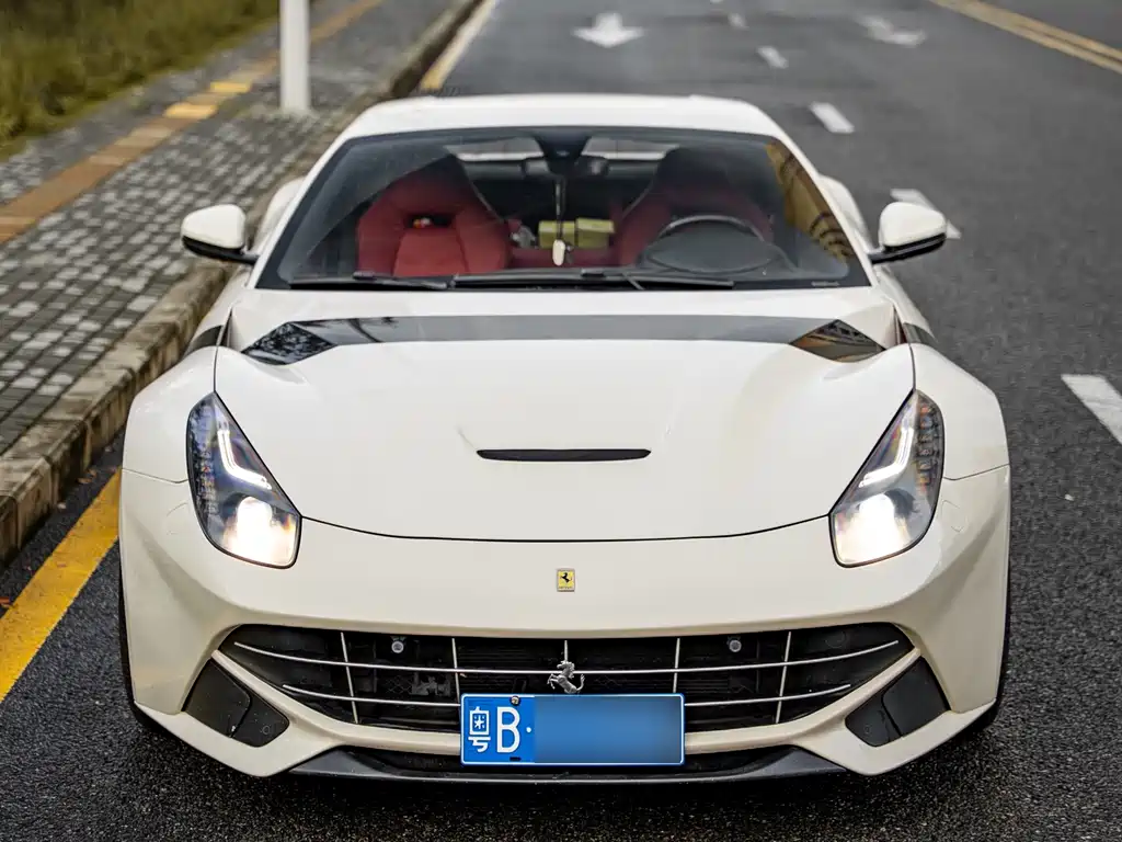 Ferrari F12berlinetta 2013 6.3L